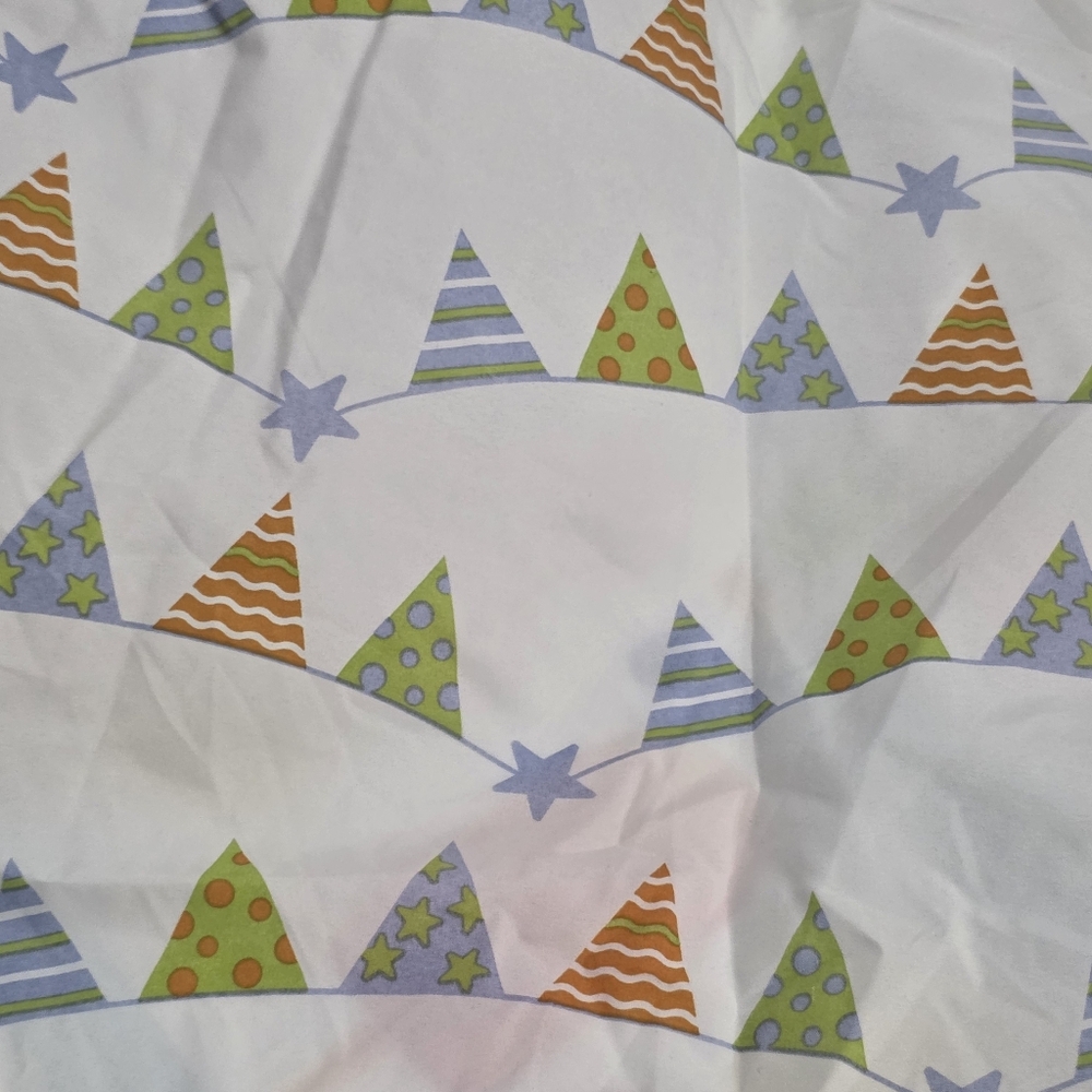 Disney Baby Dumbo Unisex Colorful Circus Flags & Stars Patterned Crib Sheet